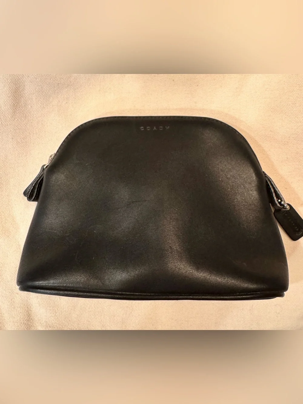 VINTAGE RARE Coach Black Leather Dome Cosmetic Case Pouch Style 6988